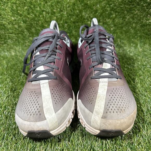 On Cloudflow Mulberry Mineral Speedboard Running - Women's Size 9 (35.99232) - Picture 4 of 10